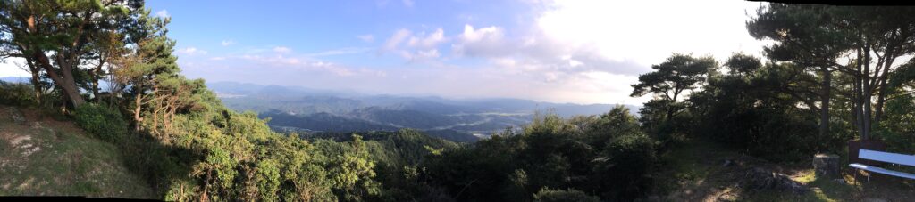 烏帽子岳（大将軍・680m）からの展望